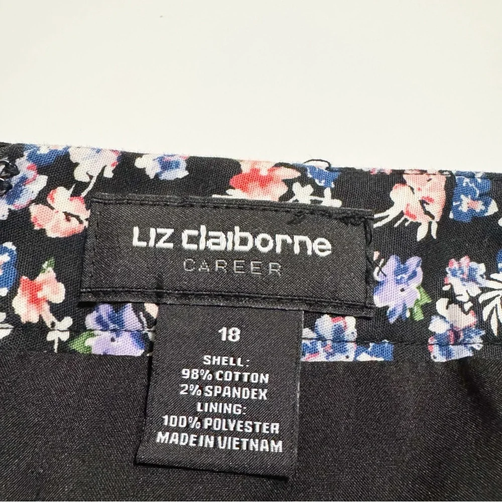 Liz Claiborne Career Floral Pencil Skirt - Picture 7 of 8